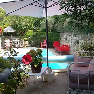 Bed & Breakfast La Sapiniere -chambres Climatisees